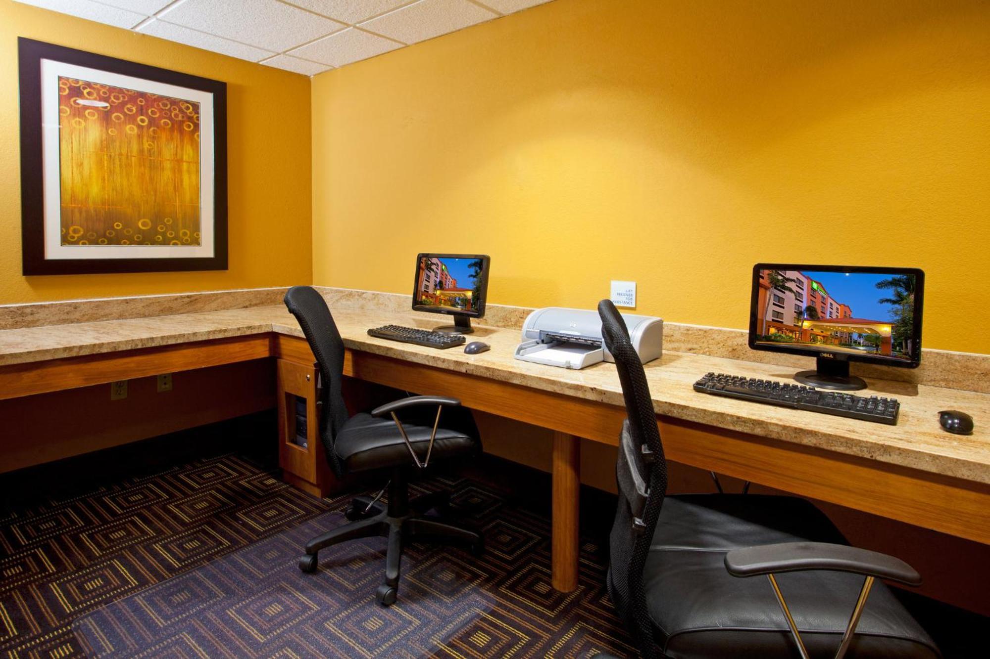 Holiday Inn Express And Suites Fort Lauderdale Airport West By Ihg Davie Luaran gambar